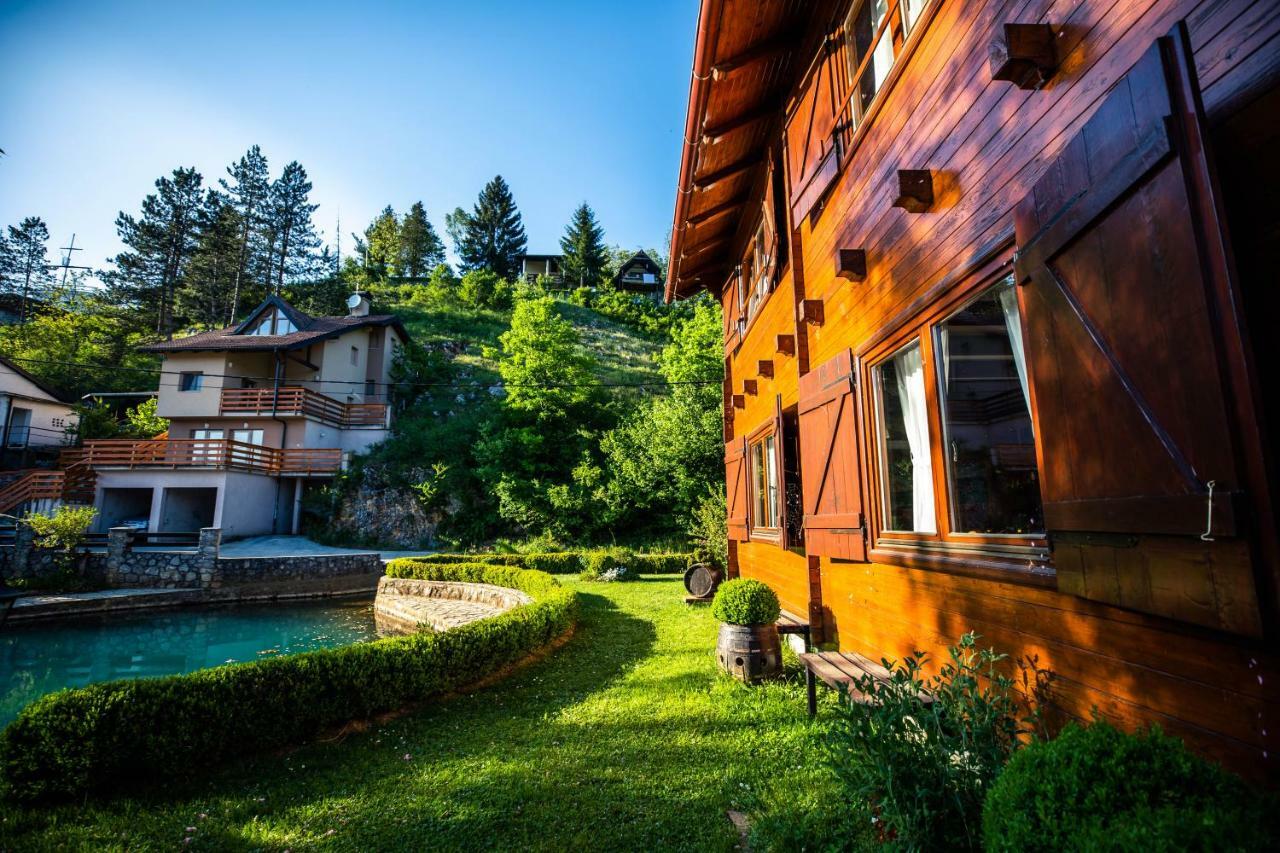 Apartment Mreznicka Kuca Duga Resa Exterior foto